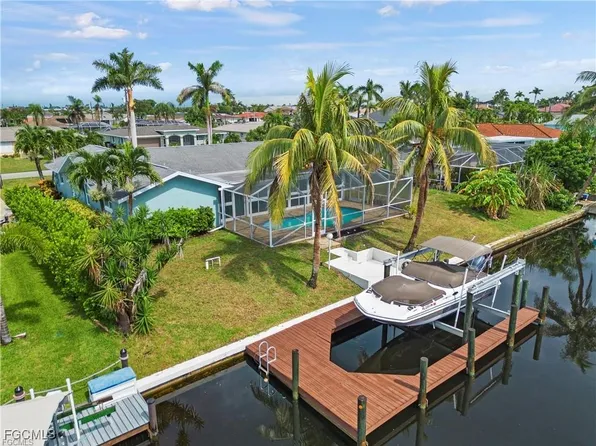 4906 Sorrento Ct, Cape Coral, FL 33904