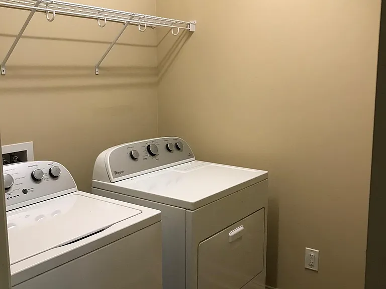 2418 Churchill Cir — Photo 14