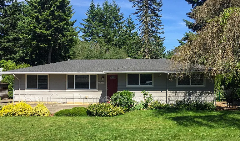 22120 S Leslie Ave — Photo 3