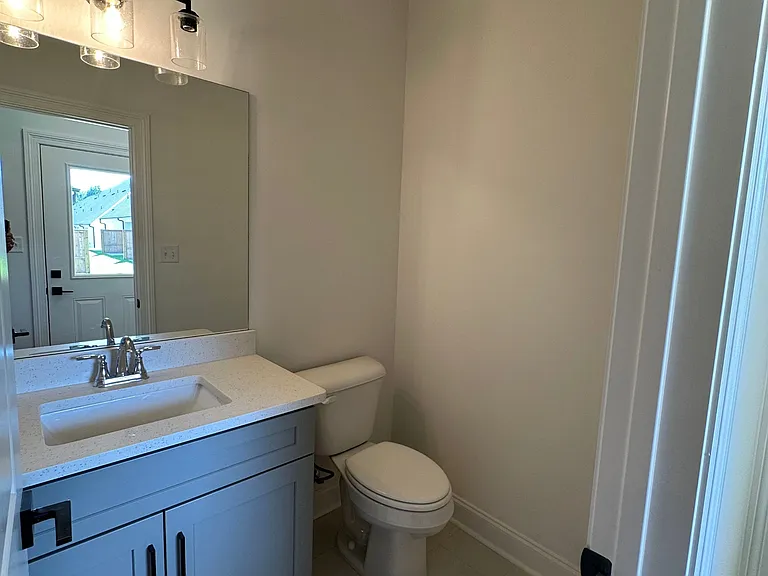 636 Cottage Grove Cir #1 — Photo 18