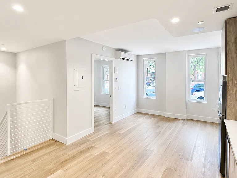 91 Bruckner Blvd #105 — Photo 2