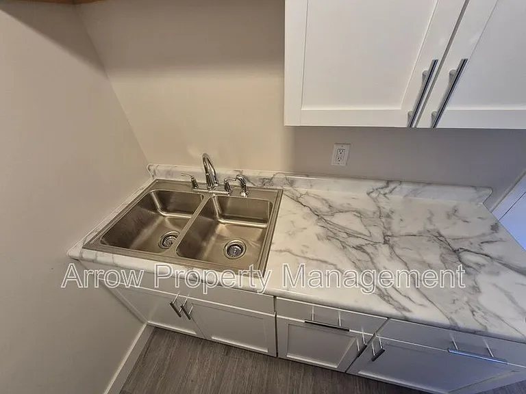 1315 F St #2 — Photo 2