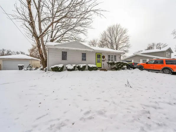 668 Marine Dr, Wauconda, IL 60084