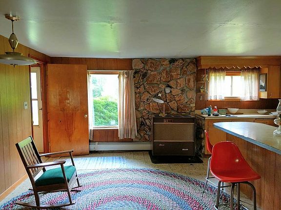 4th image of 812 N Horseshoe Lake Dr