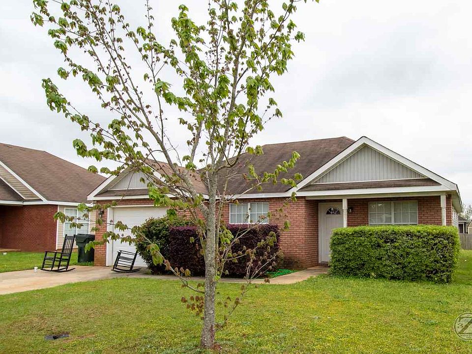 2nd image of 109 Wembley Dr