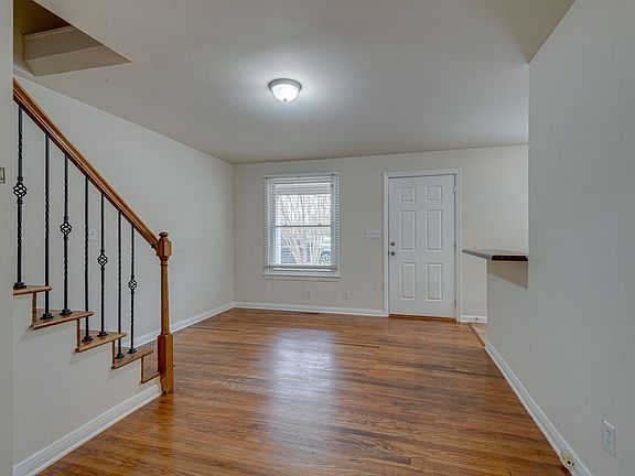 4th image of 3505 Marlborough Ave