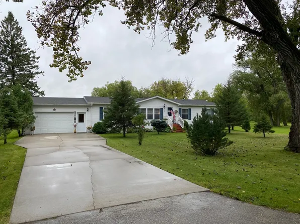 610 E University Ave, Badger, MN 56714