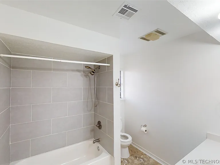 3316 Eagle Ct — Photo 15