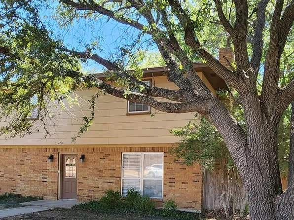 2208 Kings Row, Denton, TX 76209