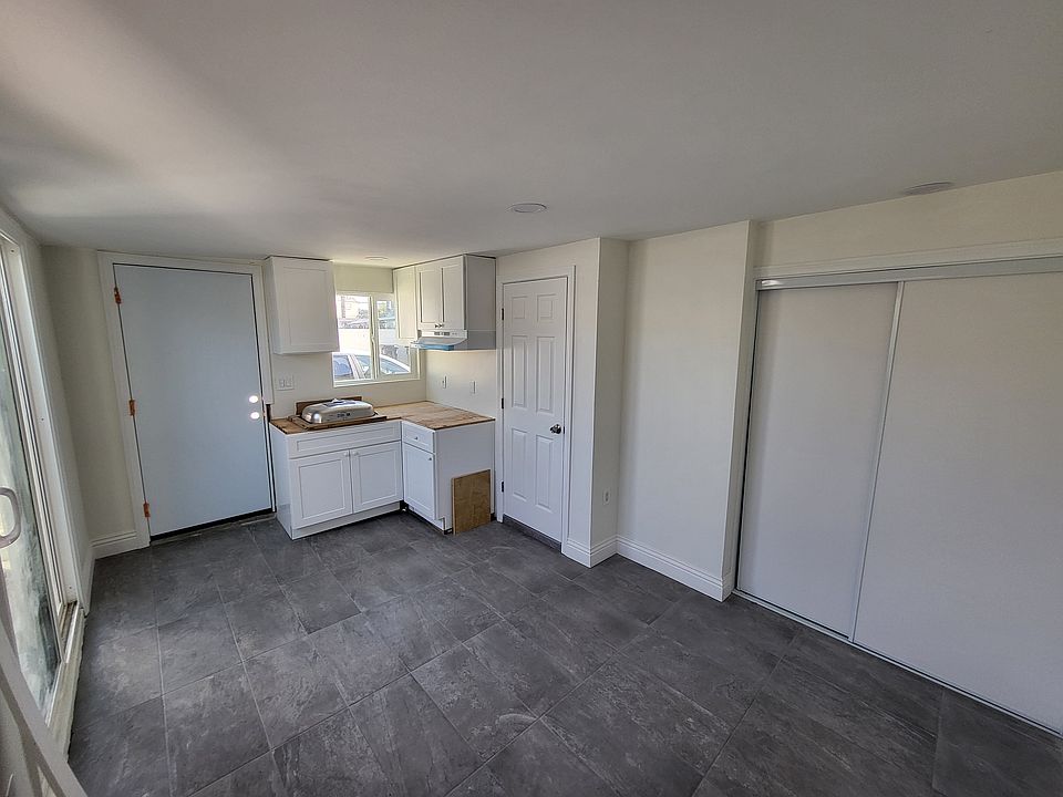 1st image of 1629 Highland St #3