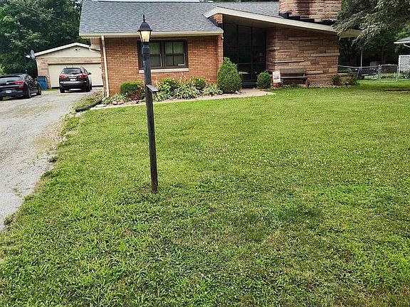 4th image of 3420 Westview Dr