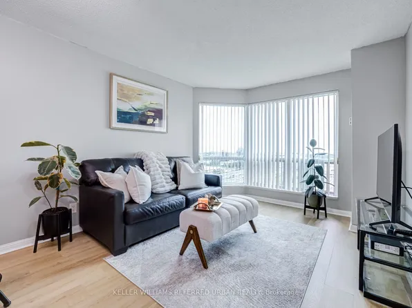 11 Lee Centre Dr Unit 1908, Toronto, ON M1H 3J5