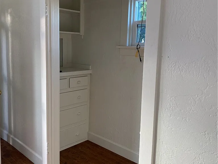 1408 Argonne Ave — Photo 10