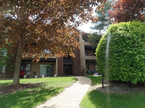 2408 W Pasmoso Dr #2102, Peoria, IL 61614
