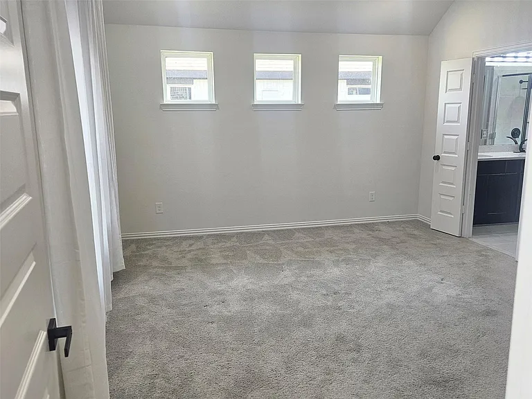 15019 Crown Manor Dr — Photo 12