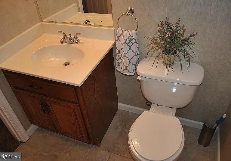 24 Mel Ron Ct — Photo 12