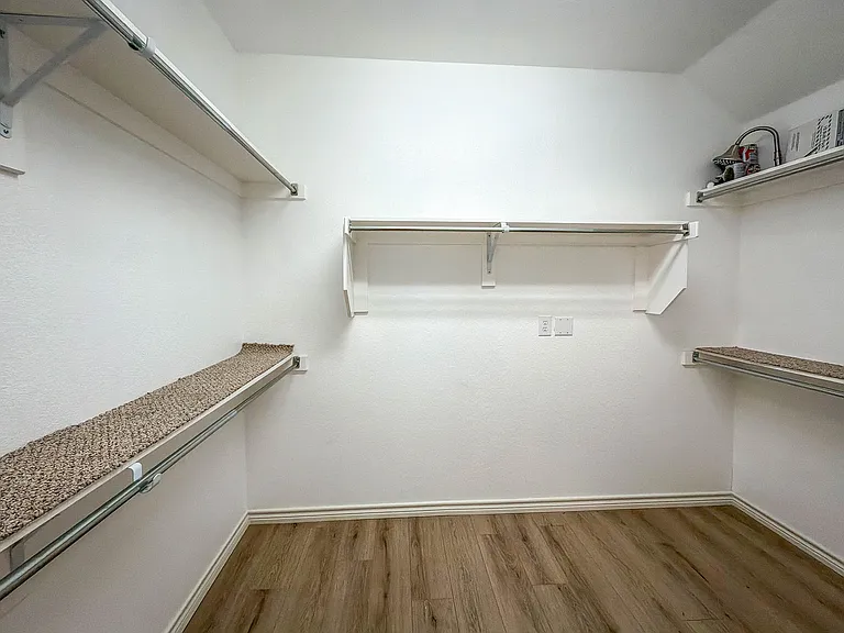 4516 Dragonfly Way — Photo 14