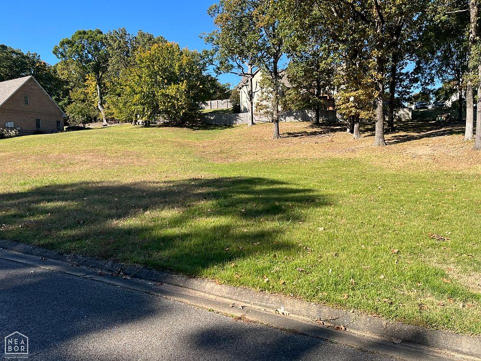 2nd image of 3606 Sawgrass Dr