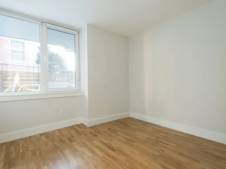 334 Harvard St #C1 — Photo 11