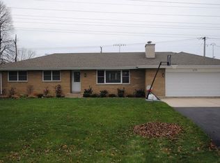 675 Saddle Ln, Aurora, IL 60505