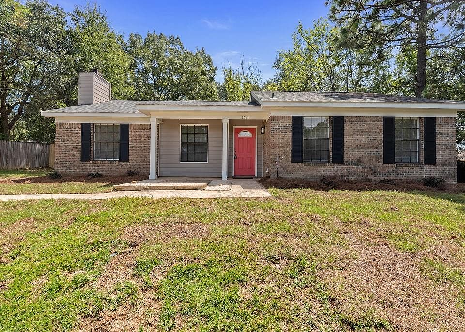1st image of 1631 Longwood Pl