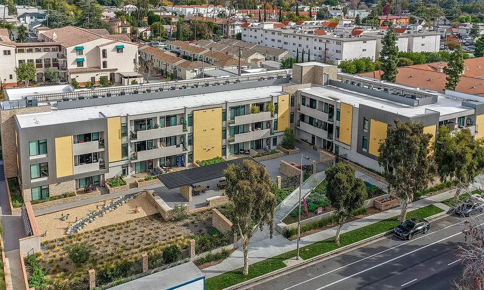Glenoaks Residences