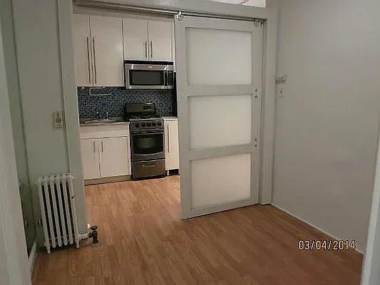 4th image of 643 10th Ave APT 4RS