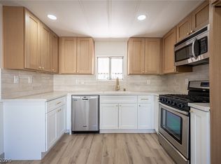 3486 Haleakala Dr, Las Vegas, NV 89122