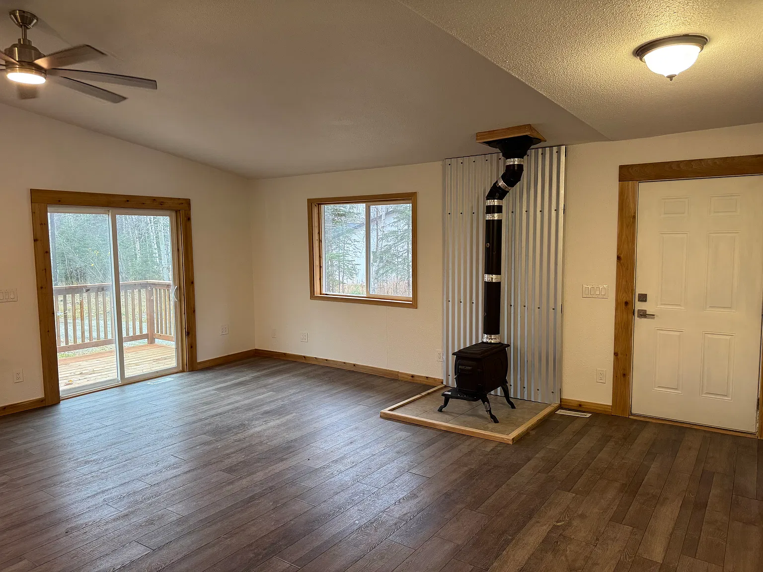 W Megans Cir, Wasilla — Photo 2