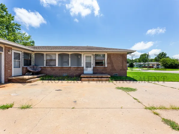 306 S Twin Pines Ave, Haysville, KS