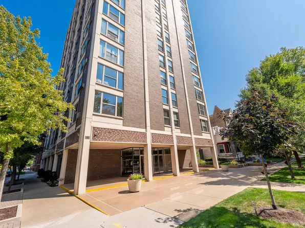 5401 S Hyde Park Blvd APT 302, Chicago, IL 60615