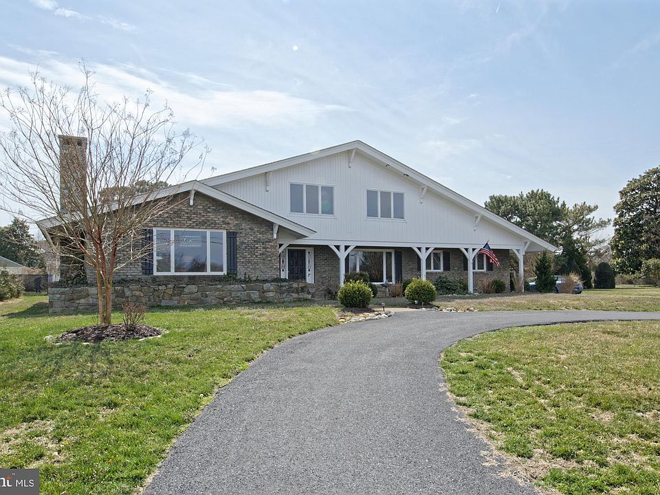 1st image of 12942 Shoal Dr