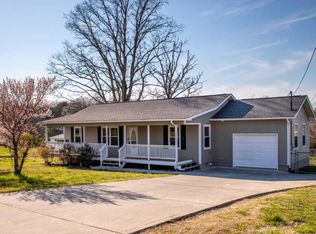 305 Memorial Dr, Maryville, TN 37803