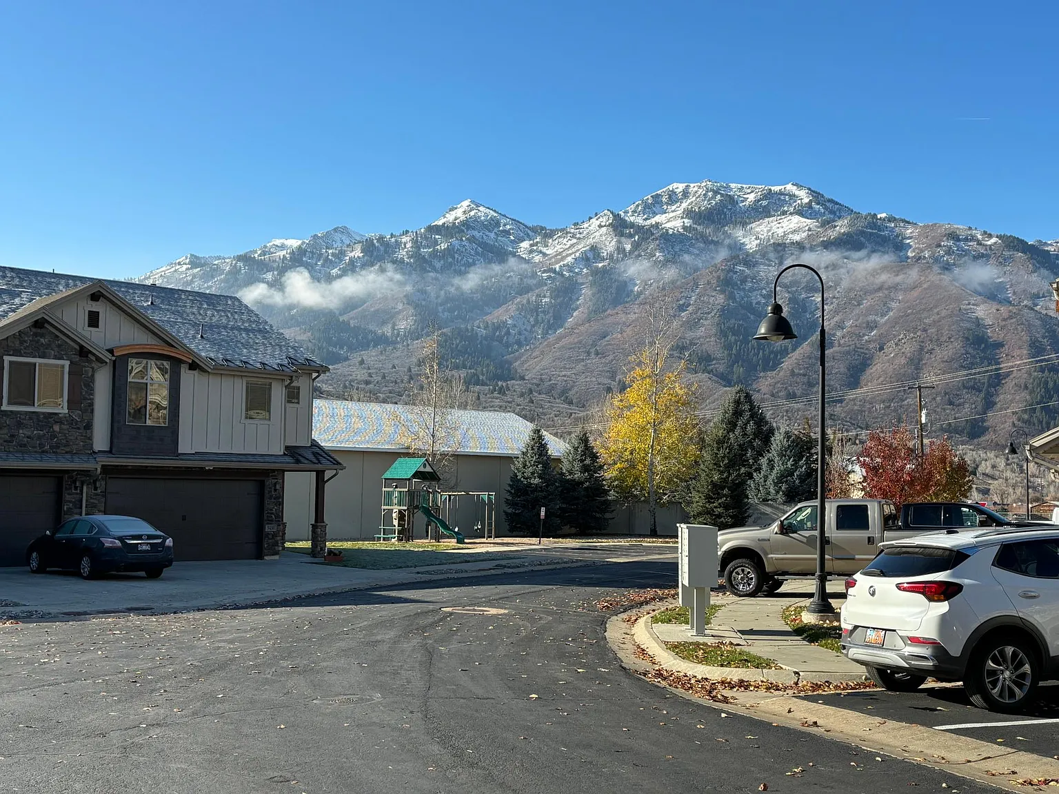 3 bed, 2.5 bath, 1650 sqft, $2,150 — Photo 3