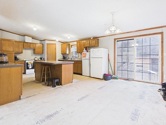 4th image of 8541 S Grayling Rd