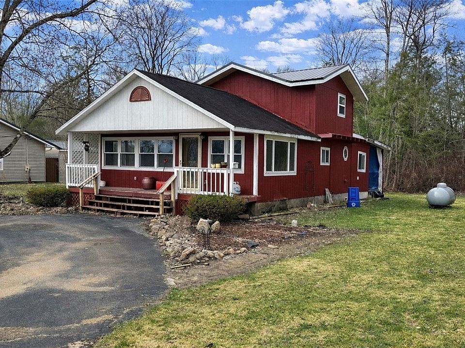 1st image of 24689 Westview Dr