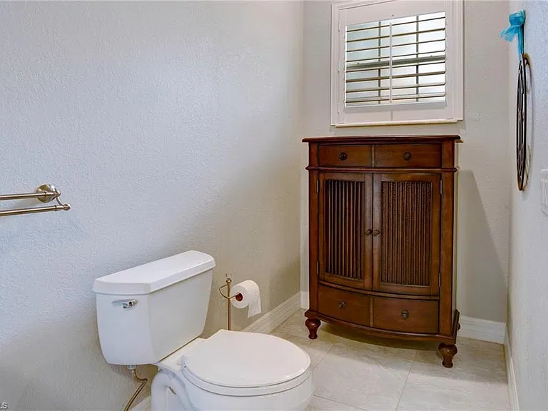 4821 Europa Dr — Photo 16
