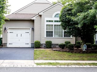 18 Florian Ct, Manchester, NJ 08759