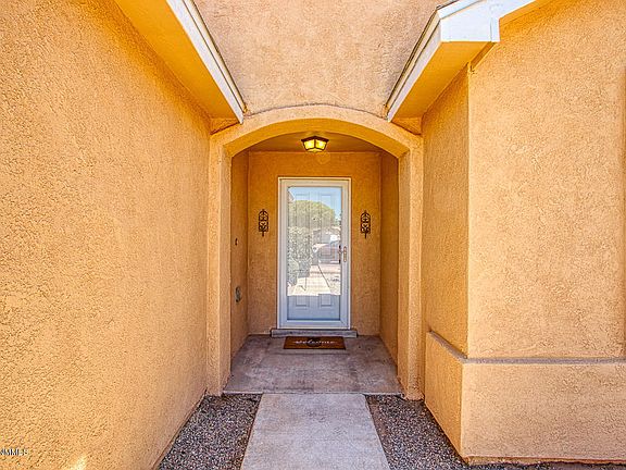 5th image of 2847 Lake Valley Ave