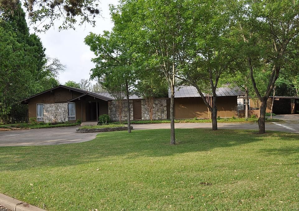 1st image of 105 Glenwood Dr