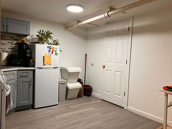 2nd image of 269 Rich Ave #0