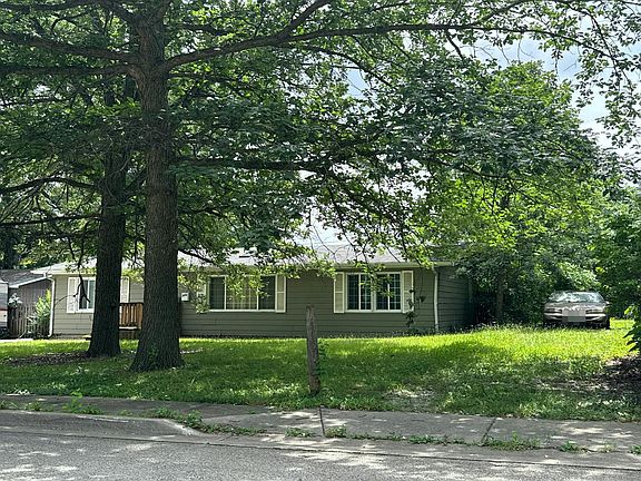 2nd image of 906 Audrey Ave