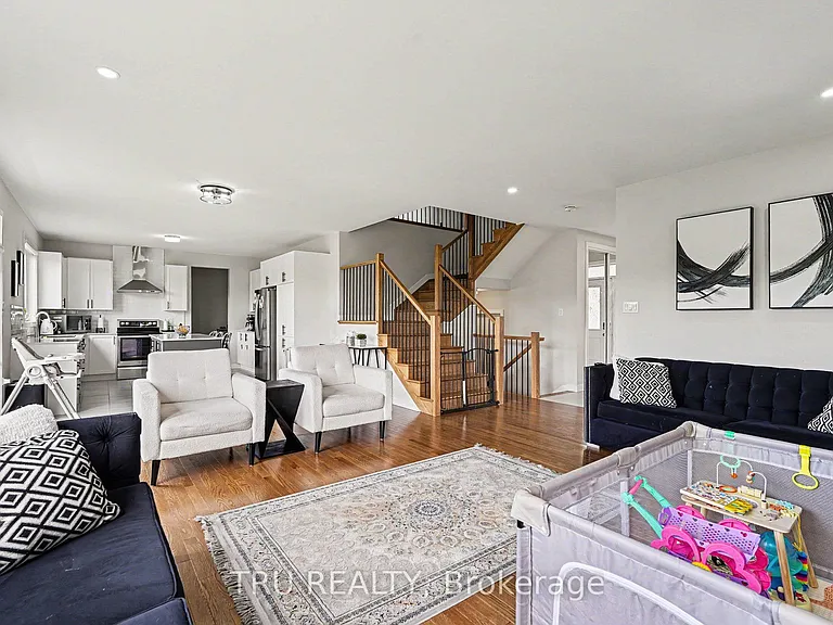 748 Eminence St — Photo 6