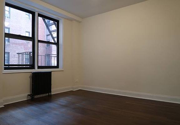 4th image of 90 Laurel Hill Ter APT 2H