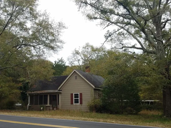 1332 New Hope Church Rd, Loganville, GA 30052