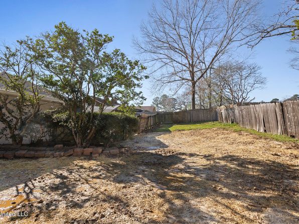 5110 Rivermont Dr, Jackson, MS 39272