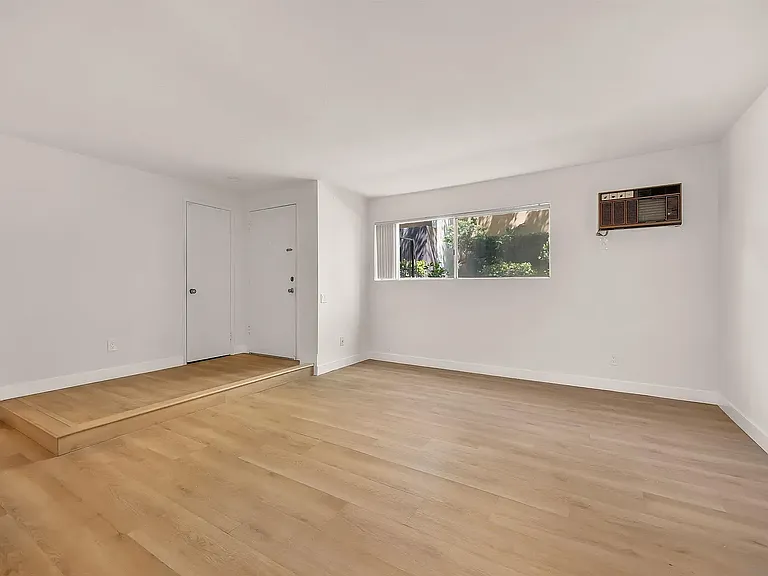 7982 Mission Center Ct #C — Photo 8