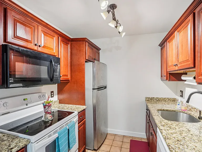 35 Desmoines Rd #209 — Photo 5