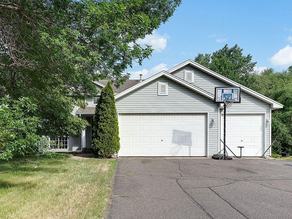 1st image of 22759 Rose Ct NW