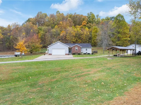 4752 Gatchell Rd SE, Uhrichsville, OH 44683